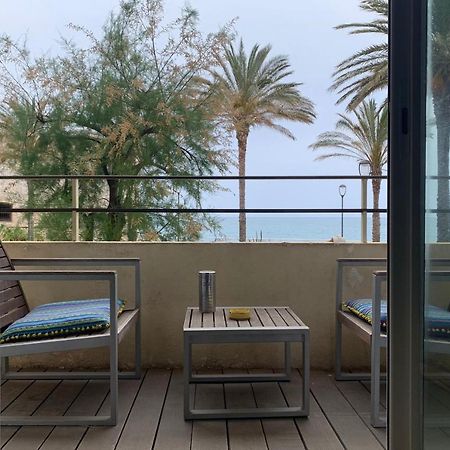 Fully Equipped Beachfront Studio In The Heart Of The City Center Bd Leclerc Антиб Экстерьер фото